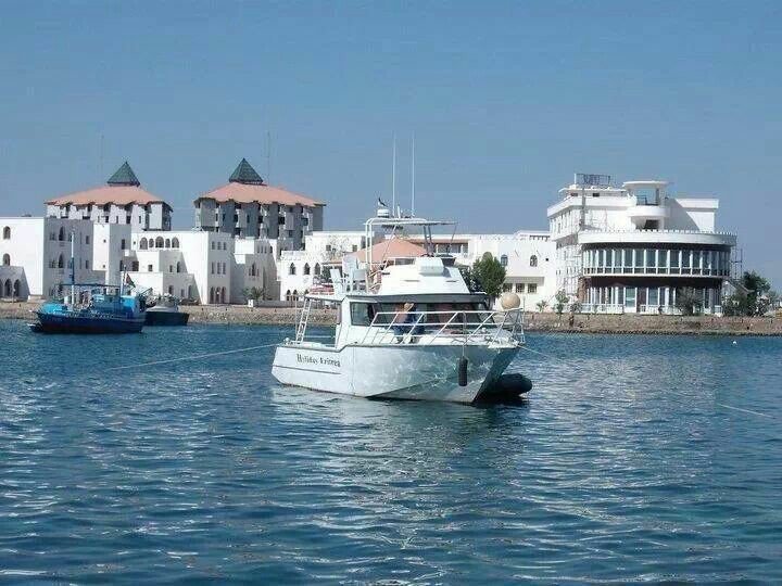 LittleRoma1's tweet photo. Daklak Hotel Massawa, ERITREA https://t.co/Sd77GzM5ES