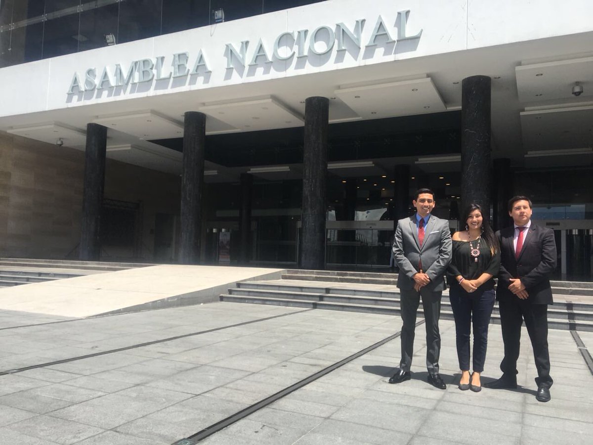 OscarObandoB's tweet photo. Atendiendo cordial invitación de la @DerechoSaludAN de la @AsambleaEcuador y como parte del colectivo ciudadano #ManosLibres 🤲🏽participamos como expositores en el taller denominado: “Una visión Juridico-Científica al uso del cannabis medicinal en el Ecuador” #LibresDeAtaduras https://t.co/rdTq6xghPW