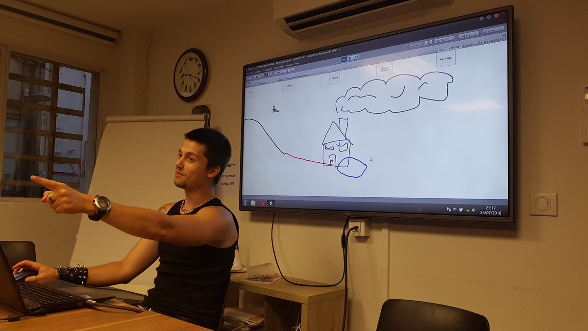 Filimindji's tweet image. Kevin nous met au défit de dessiner mieux que lui ! #UnityAfterWork #LineRiderLike