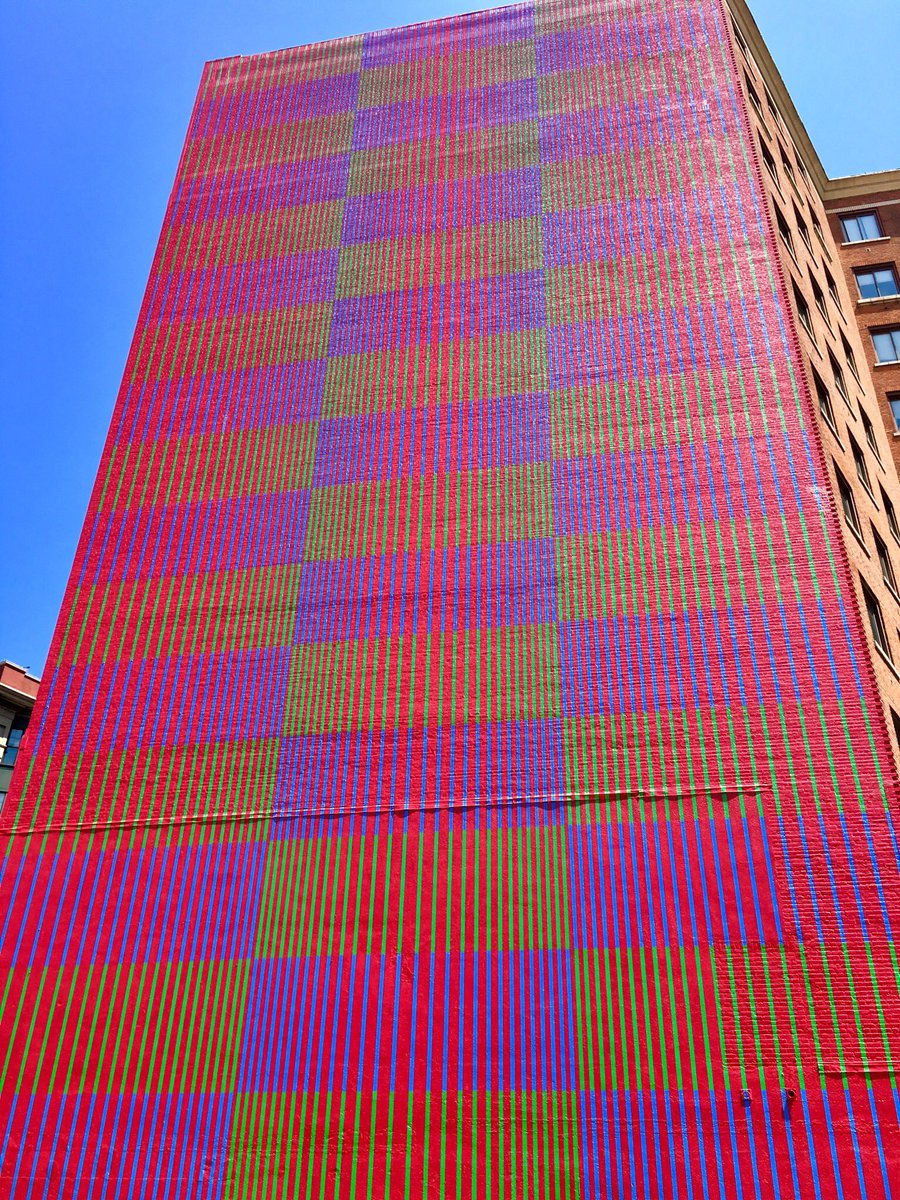hmbreiner's tweet photo. Julian Stanczak’s twelve-story abstraction titled “Carter Manor”
@FrontTriennial #FRONTart2018 #fronttriennial #julianstanczak #citycanvas https://t.co/XrbeUJINTb