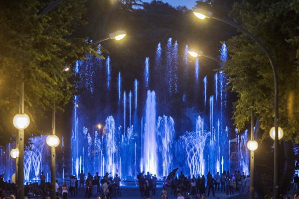 songo_zenebolt's tweet photo. A Budapest Dal győztes dalaival bővült a margitszigeti zenélő szökőkút https://t.co/8x9KHr6uBX https://t.co/W2WAbPa5QA