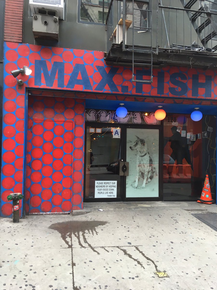 TShimoda3's tweet photo. East village in NY.
There is interesting shop so many.
#NYC #eastvillage #NYSHOP https://t.co/vALs6t2tz1