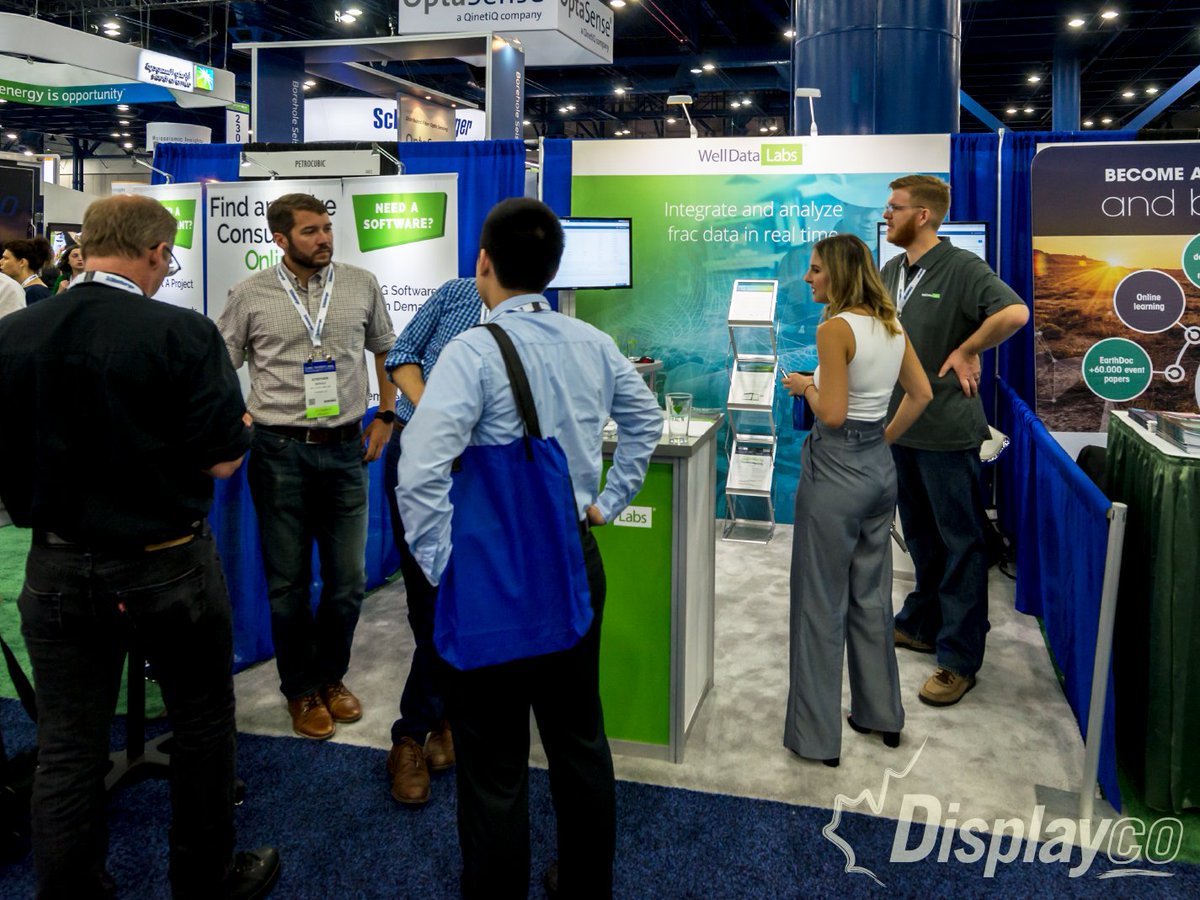 Displayco's tweet photo. Our clients reported lots of traffic at #URTeC2018 - line ups to get in and line ups at the booths - great news for the industry and the show! We will see you next year in #Denver for #URTeC2019! #DisplaycoOnTheGo https://t.co/9Cvccd0iMI