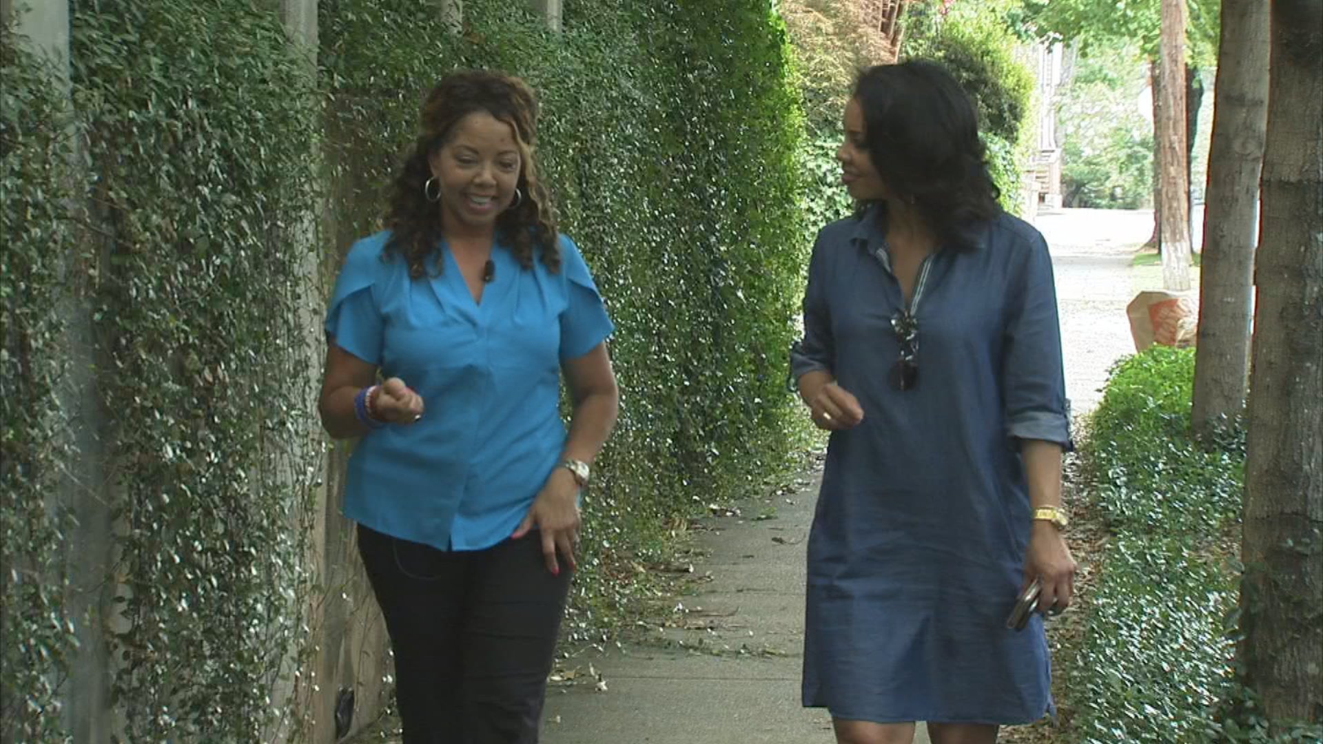 tracye-hutchins-on-twitter-doing-double-duty-tonight-at-5pm-on