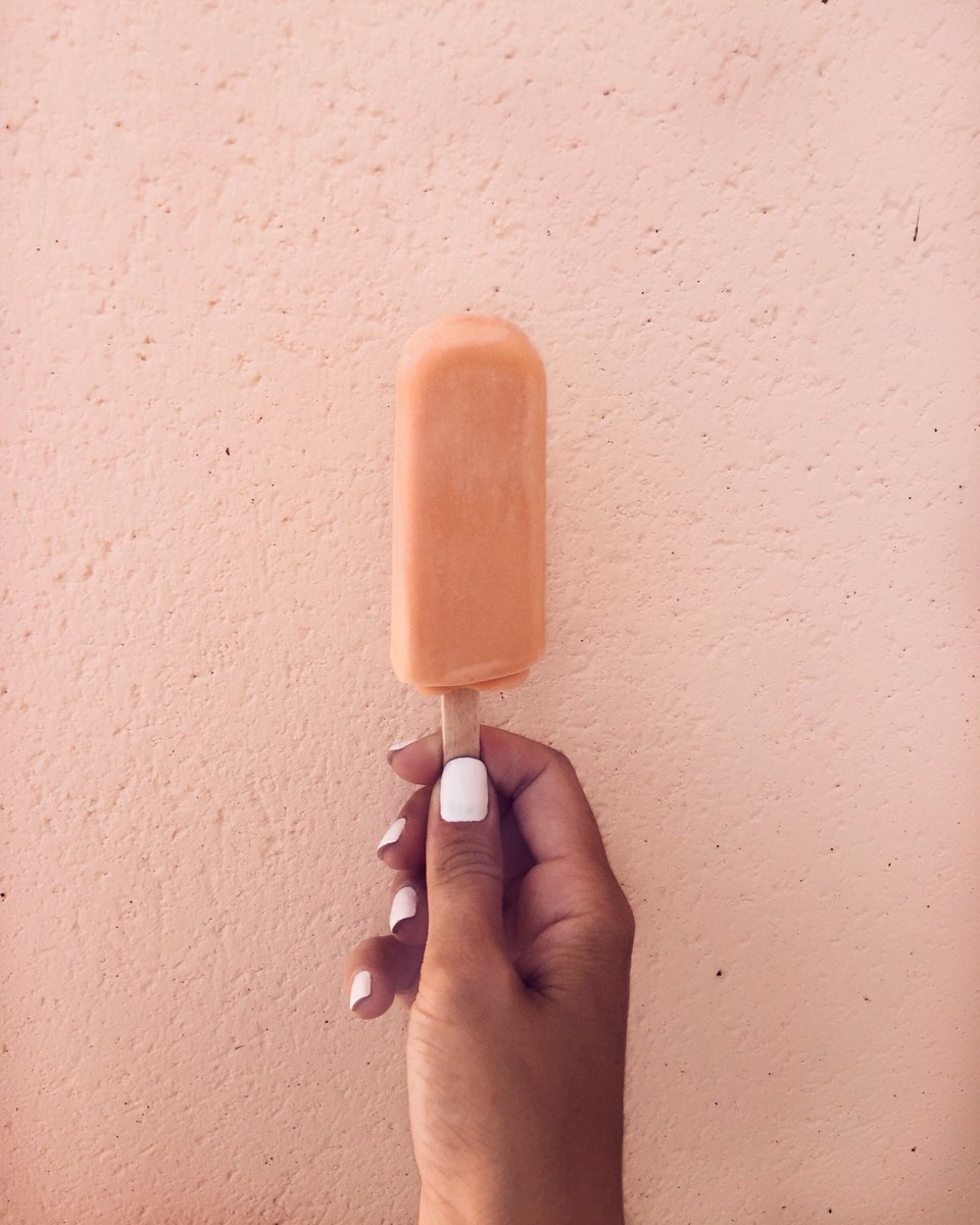 marzou07's tweet photo. N u l l e   E n   S k a t e
E t
B e a u c o u p   T r o p   
G o u r m a n de 

Sorry mais j’ai délaissé pour manger une glace 🤷🏻‍♀️!

#saisondesglaces #skateboardday #savoirfairedeschoix #😂 #labouffeavanttout #sorrybutnotsorry https://t.co/J9Mxd1sQNY