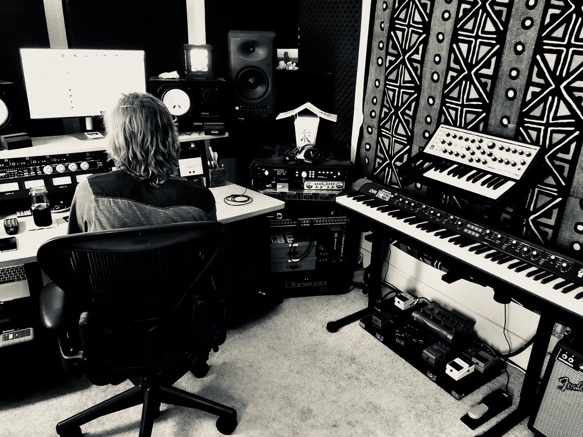 followBBB's tweet photo. Final mixes with our producer Johannes Raassina @MySwedeAss ... #newalbum #BBB #cantwaittoshare #finalmixes https://t.co/OTKQweeGLx