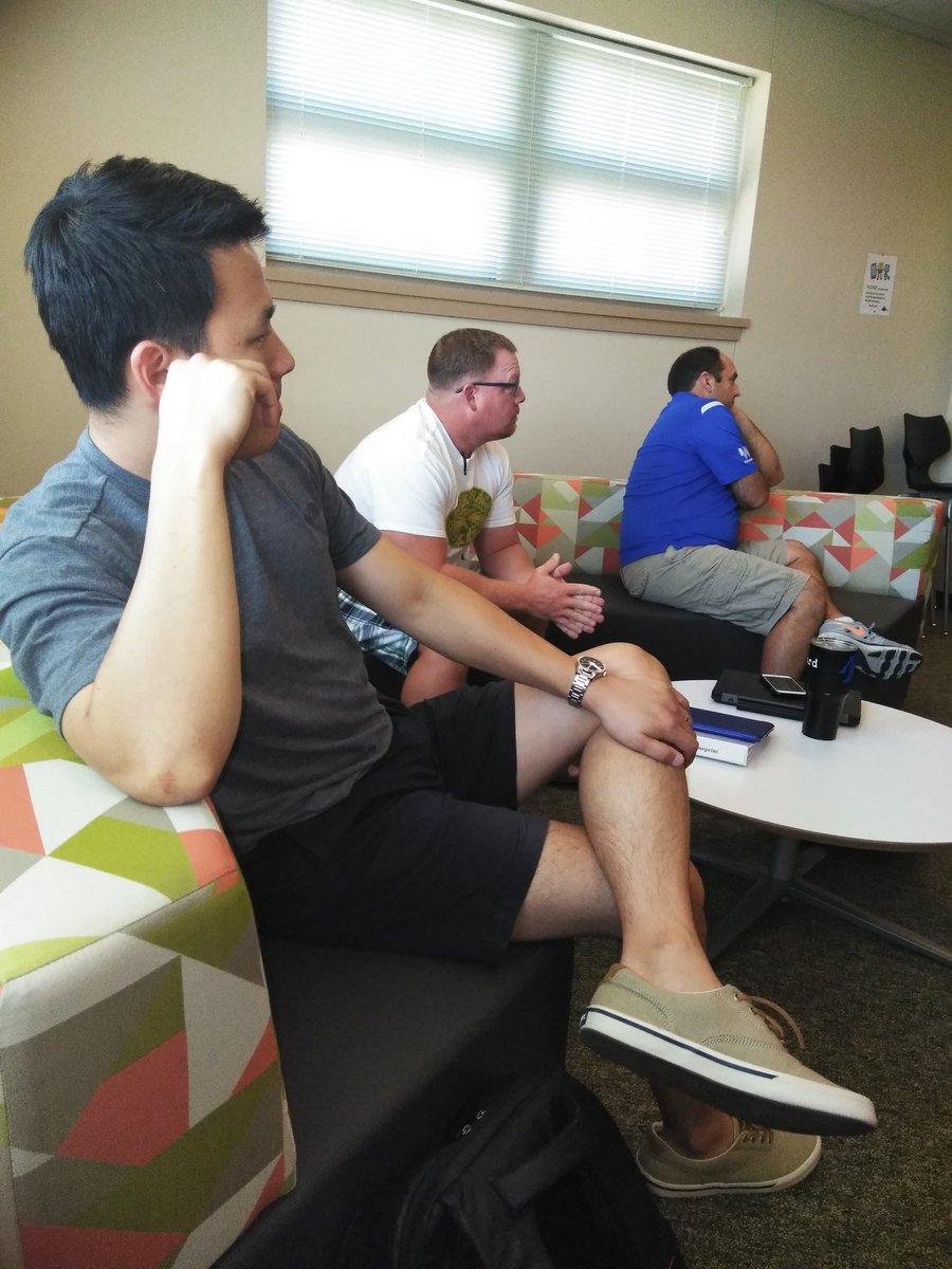 principaliam's tweet image. Brotherhood #extendedlearning
#team #NFHS ✔️💯☑️
@Drscotthoward @hop722 @MsHosack