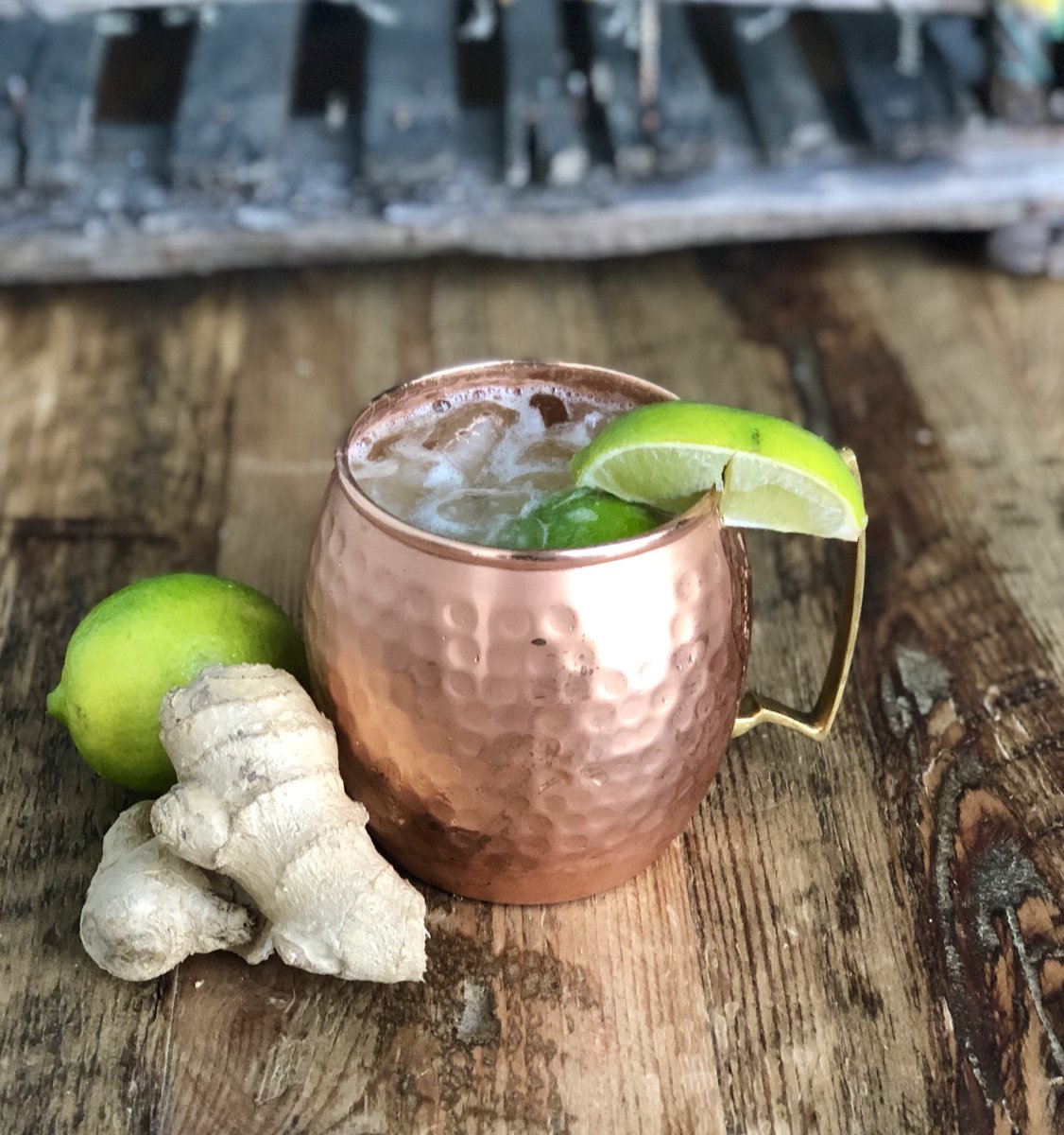 Try our special summer “beertail” in the Caravel taproom - Moscow Mule!! Made with our all-malt ginger beer, it’s a unique take on this cocktail favourite! 🤸‍♀️🍻 #beertails #beercocktail #craftbeer #craftbeerlife #yyc #calgary #yycbeer #yycdrinks #yyccocktails #yycrestaurants