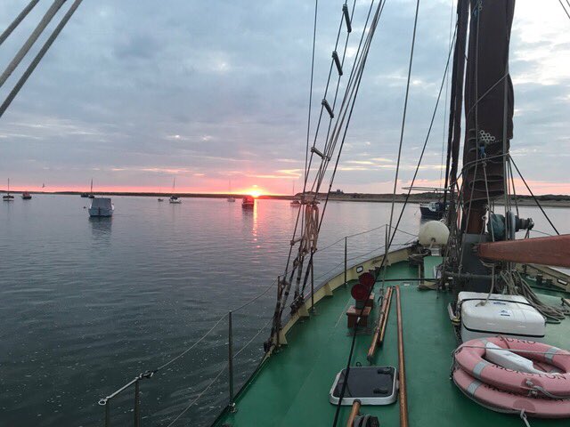 Sailing Barge Juno tweet media