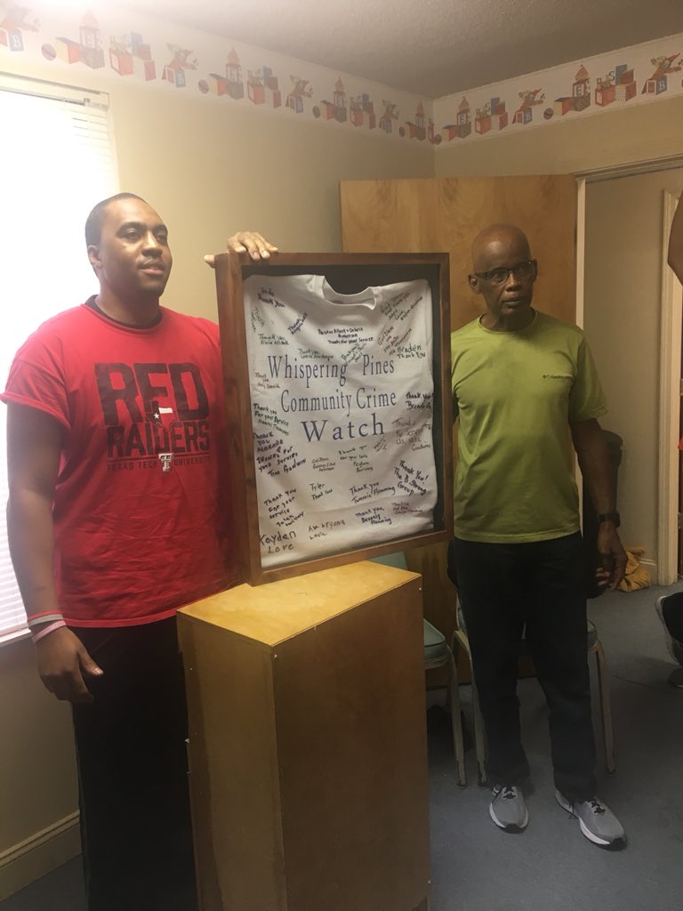 K_Law124's tweet image. Thank to the Whispering Pines Community for the farewell Fish Fry well wishes and new wall art! When your community acknowledges you it feels Great! 😊💯👮🏿‍♀️