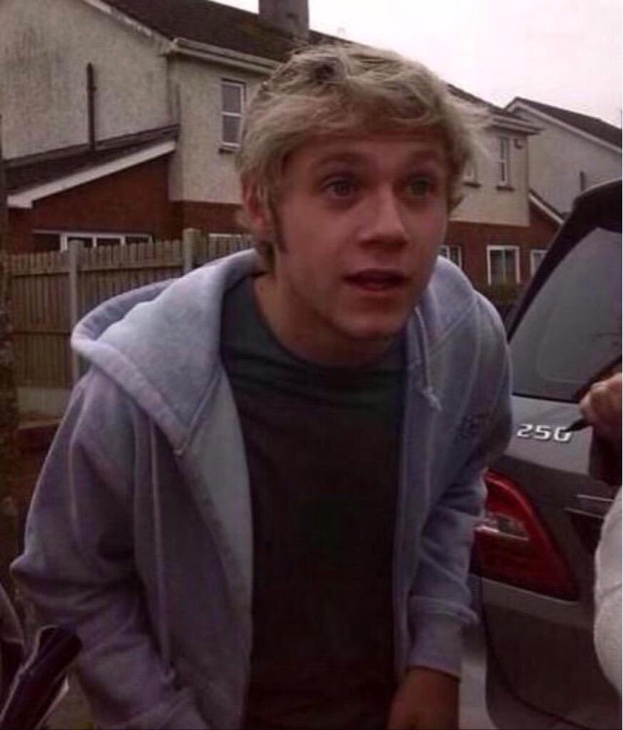 NiallGirl_and's tweet image. Gracias @onedirection 

Miren que hermoso fandom somos. Estafadas,  pero felices. 

IMAGINEMOS QUE INFINITY SALIÓ. BYE

#8YearsofOneDirection #INFINITYMV 

#TeenChoice #ChoiceFandom #Directioners @onedirection