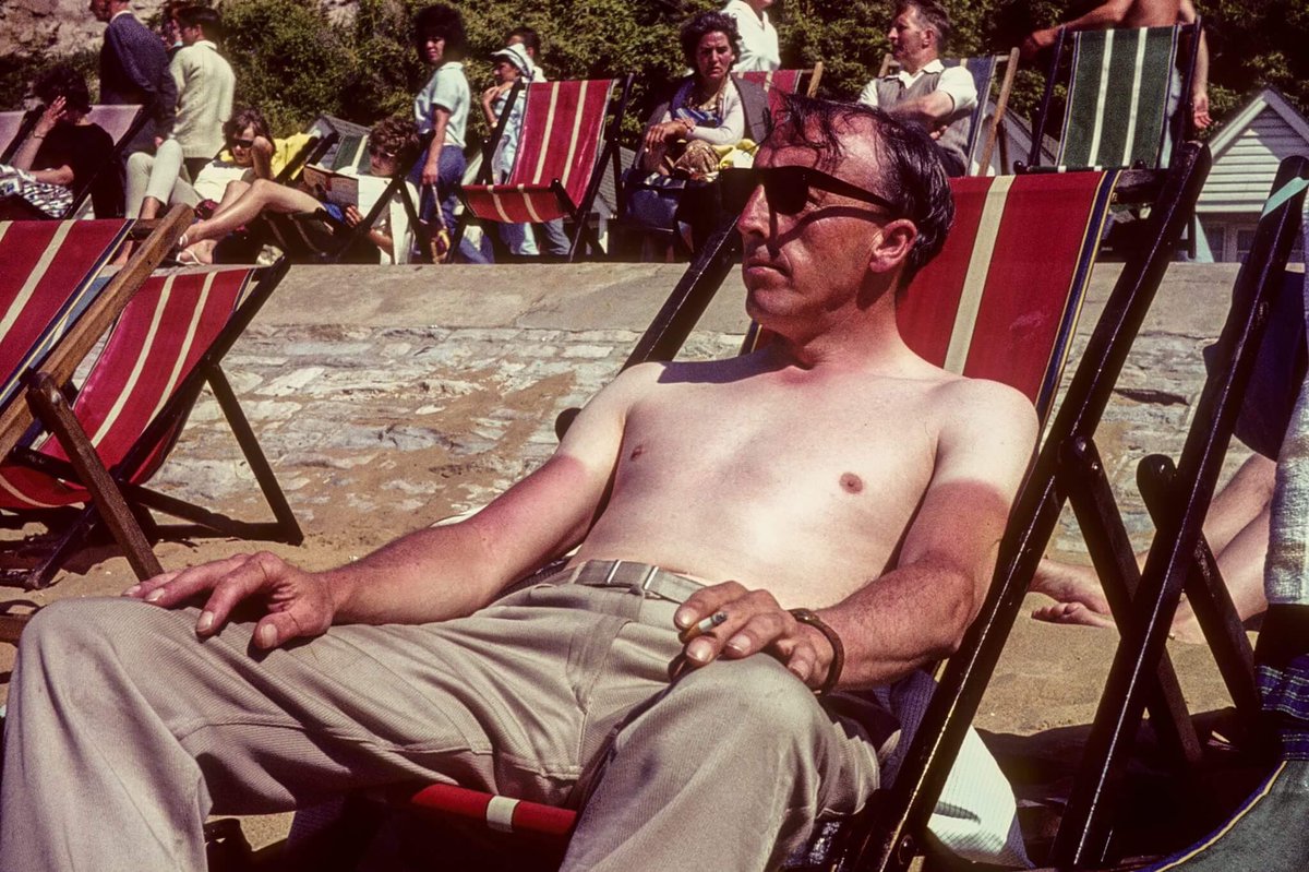 Honovidesign's tweet photo. #currentsitutation #heatwave #sunburn #staysafeoutthere #neverlearn #Honovi ☀️☀️☀️☀️ https://t.co/xo7gbKtipX