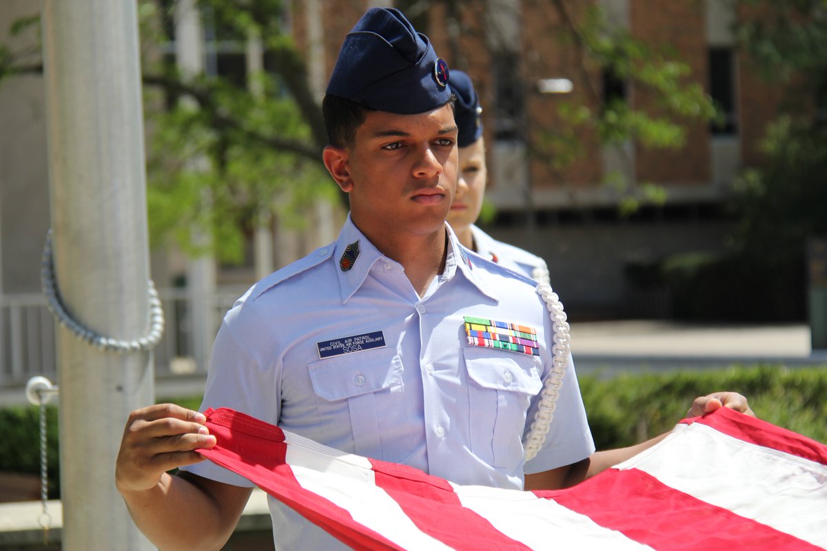 CivilAirPatrol's tweet photo. This week, Civil Air Patrol gives insight into how to become a cadet through learning, leading and serving. To learn how to get off to a great start and become a cadet, please visit https://t.co/f16e6fDY6f to find your local unit. #LearnLeadServeCAP https://t.co/s7lZDUgvsp