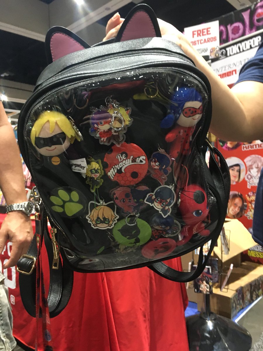 BeMiraculousLB's tweet photo. Just a few of the incredible fans showing off their Miraculous side at #SDCC this weekend! Thanks so much to everyone who came out to visit, as well as all our fans watching the streams at home!! #miraculousladybug #miraculoussdcc2018 #miraculousladybugcosplay https://t.co/EzTlBajRvR