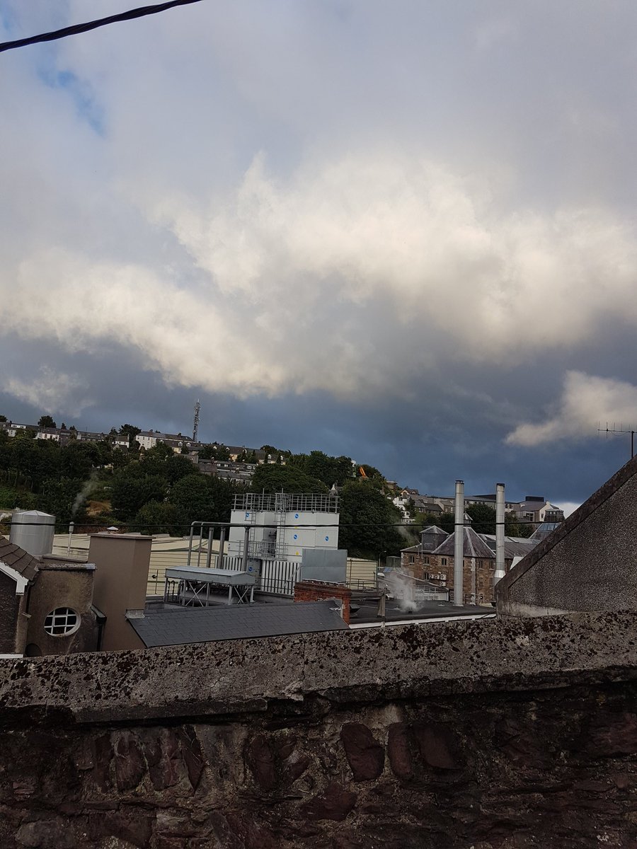 PrimeMad's tweet image. rain is coming