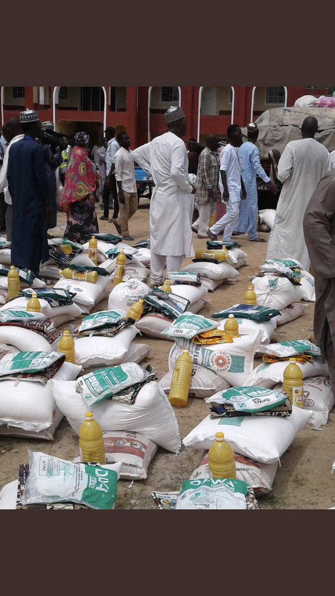 anonAUNTY's tweet photo. When displaced and vulnerable people return to their communities access to good food and nutrition is always a priority. PCNI supplied residents of #Bama with food supplies today. https://t.co/OiryMD5vF4