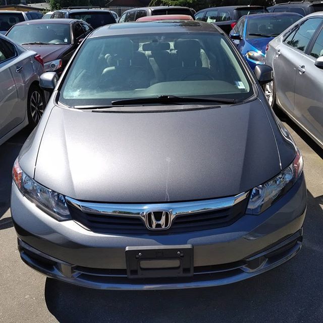 CarApprove's tweet photo. Did you know we have access to more than 11 dealerships worth of inventory? What kind of vehicle are you looking to change into? #CarApprove #HondaCivic #ClassicsNeverDie #Style #SayNotoHighInterest https://t.co/uRwHvq3BaT