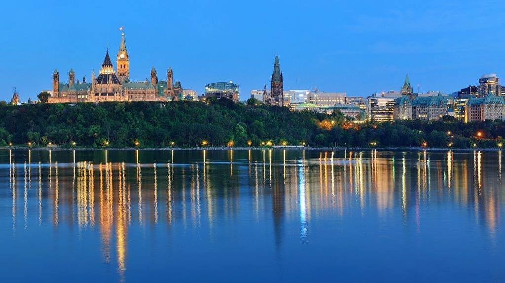 TheCABS's tweet photo. The deadline to register for #ECLR2018 has been extended to Wednesday, July 25! To all of BSA executives and @jdccentral captains, be sure to register before it's too late! Don't miss out on a weekend full of fun events with your fellow student leaders across Canada!
#ECLR https://t.co/8Rsv7cxacr