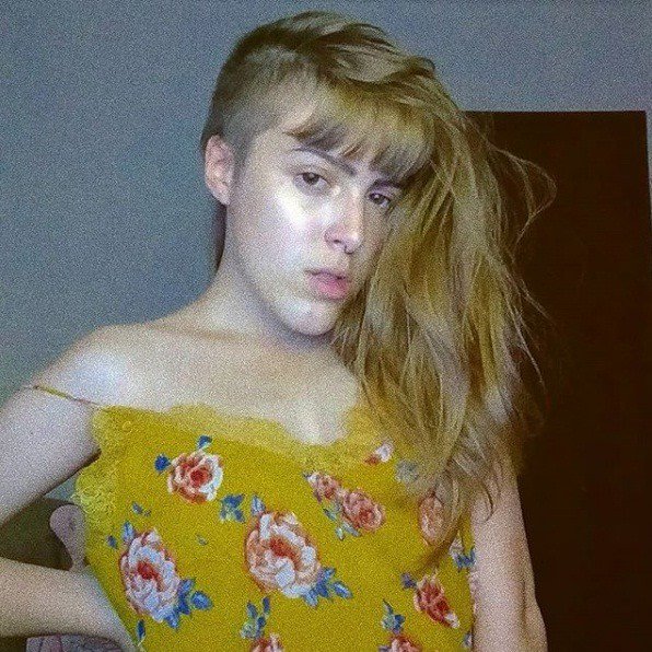 vaidesmaiar's tweet photo. Morrendo que acharam a Mini Lady Gaga! hahahahahha https://t.co/nZjUaoZB40