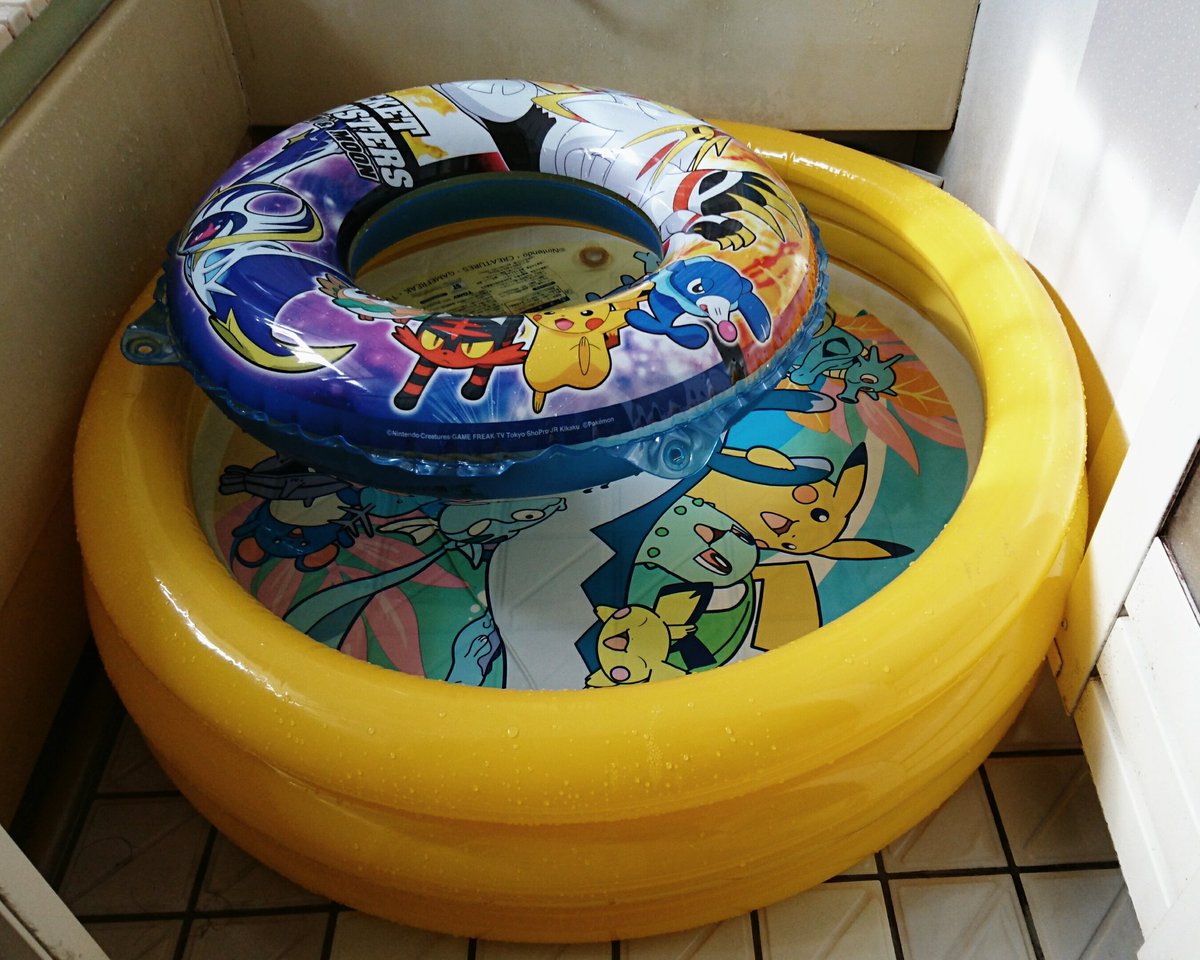 なまもの Air垢 旧トミー製01年版のf80プール 同年の60 浮き輪 水中たんけんたい と同シチュエーションのデザイン このサイズだとウチの風呂場の建築限界一杯w 17年製の60 浮き輪と一緒に