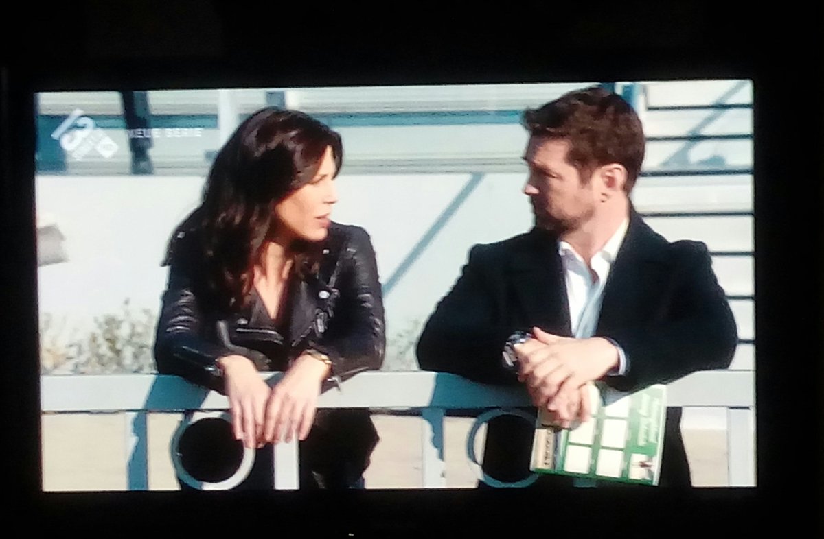 Patricia__Braun's tweet photo. Monday = my new fav Day of the Week cause 2 Episodes #Privateeyes #Germanytv @Jason_Priestley @CindyMSampson 😘😍💓 1.03&04 @13thStreetDE #besttvshow #iloveit #JasonPriestley #CindySampson 🏆💓 https://t.co/3c7VjeTdbO