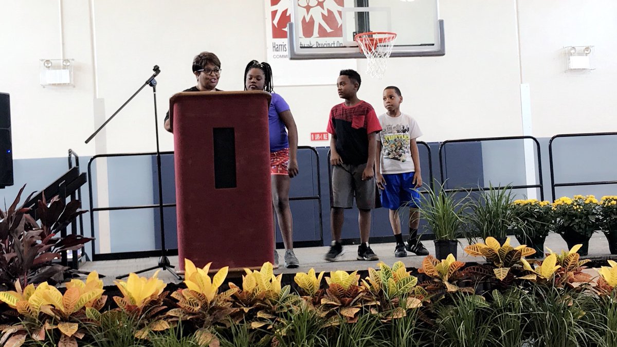 ChasCelestine's tweet photo. CASE for Kids provider Fostering Children present junior chef awards to three youth for their work and dedication in culinary class! #AfterschoolisCool #CulinaryArts #ServiceProvider #ASI #SummerAtCASE @HCDE_CASE https://t.co/FUIM19wjBZ
