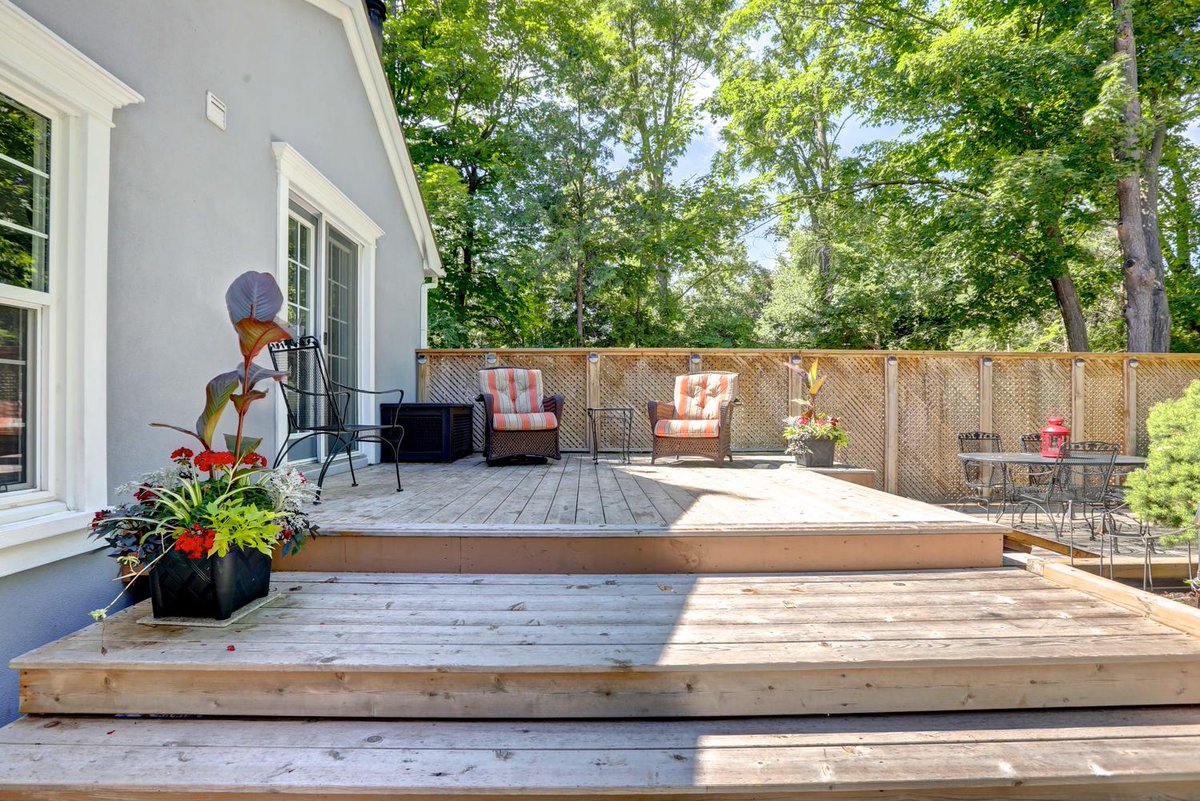 PhinneyRE's tweet photo. 485 #MorrisonRoad, #Oakville 5+1 Bed / 3 Bath / $2,388,000 / MLS® #:W4170960
#SoutheastOakville #CenturyHome On a Wooded Private Over .65 Acre Lot With an #IngroundPool, Multiple Cedar Decks, #FullyFenced & Large Detached 2+ Car Garage. https://t.co/gvFhTWImvb