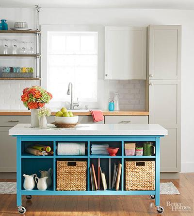 teamclaude1's tweet photo. Build your own kitchen island from two sofa tables and a countertop. This custom solution sports plenty of storage, plus DIY bragging rights. https://t.co/x02kBcJBzw https://t.co/rJNsDaYC43