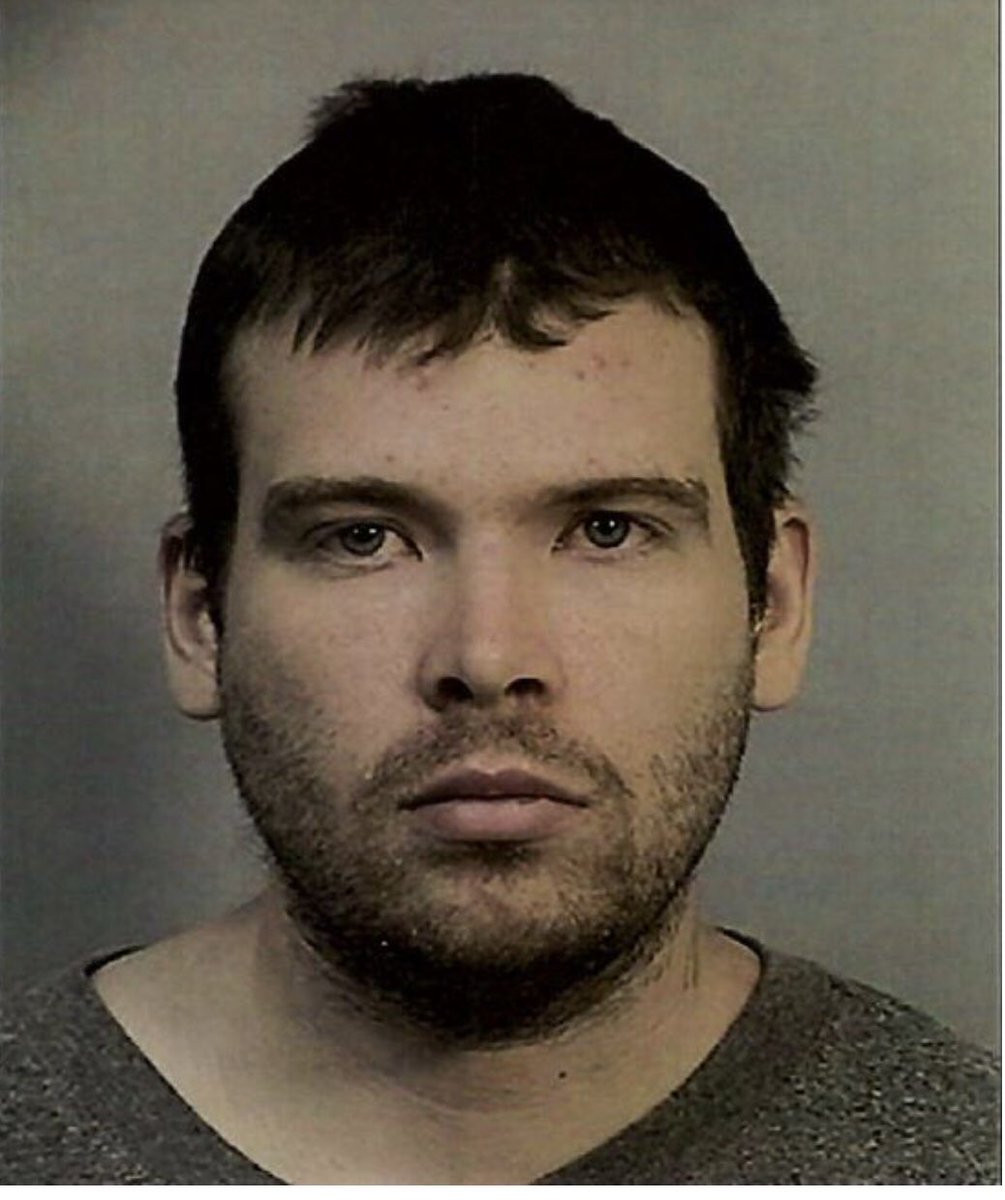 lsarsour's tweet photo. John Cowell, 27, murdered a young Black woman and critically injured her sister on BART and he is on the loose. Find him and report him. #NiaWilson #TahsiyaWilson #BlackWomenMatter #BlackLivesMatter⁠ ⁠ #WhiteSupremacyKills https://t.co/GZbLnF2qYX… https://t.co/SInWl3kC87