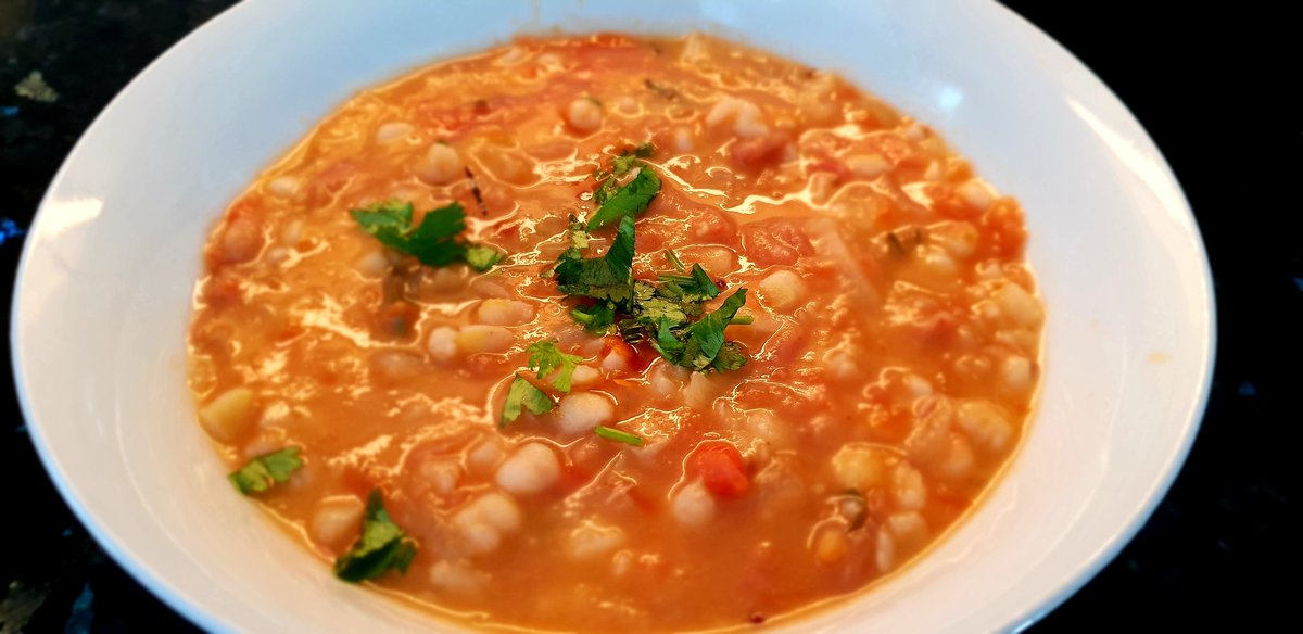 Devi_HQ's tweet photo. #MeatFreeMonday in our house
Good old #SampAndBeans
#Umzinto #Style #InJozi
#DeviHomeCook #SouthAfrica https://t.co/takW5aCs0n