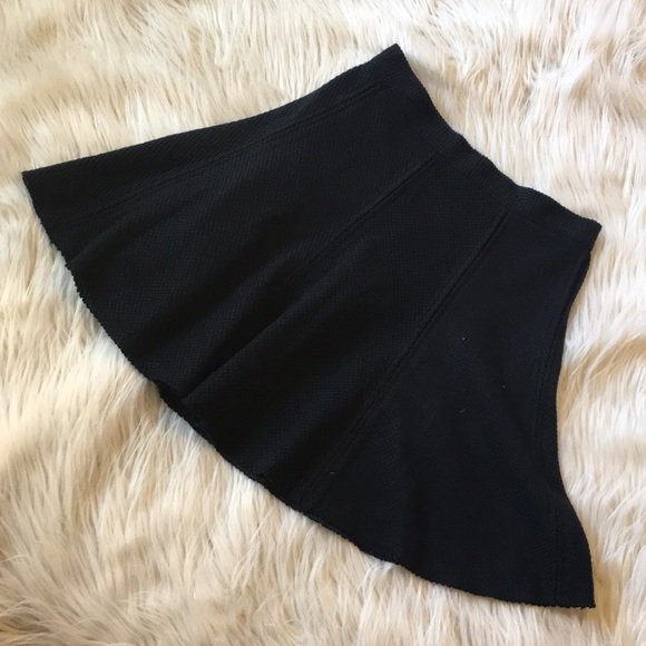 gabcal's tweet photo. So good I had to share! Check out all the items I'm loving on @Poshmarkapp from @TheeSocialHour #poshmark #fashion #style #shopmycloset #abercrombiekids #tshlongagostyle #bishopyoung: https://t.co/v7TfM6NROX https://t.co/9tZckLLodg