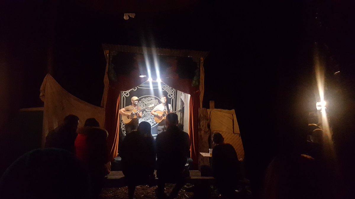 A long due musical journey with <a href="/TheFinnsMusic/">The Finns</a> on the Narnia stage for <a href="/freefringe_fest/">Free Fringe Festival</a> #irishmusicparty