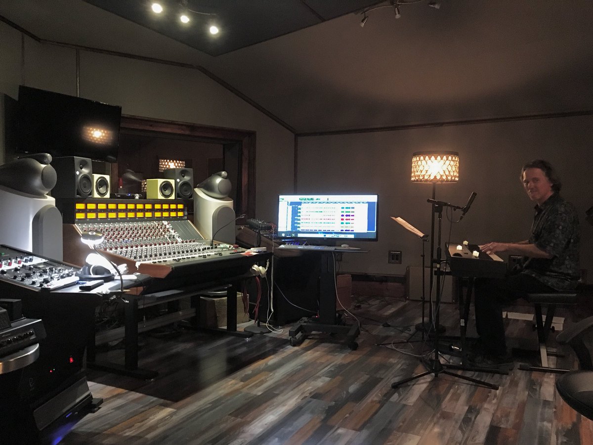 EagleWindSound's tweet photo. #jazz in @PlayWinterPark with Brad Preageant @YamahaMusicUSA @Rupert_Neve @BowersWilkins using our @ribbonmics on sax our @TELEFUNKEN_Mics on the overheads @DevilsThumbRnch https://t.co/2QL70f5rXt