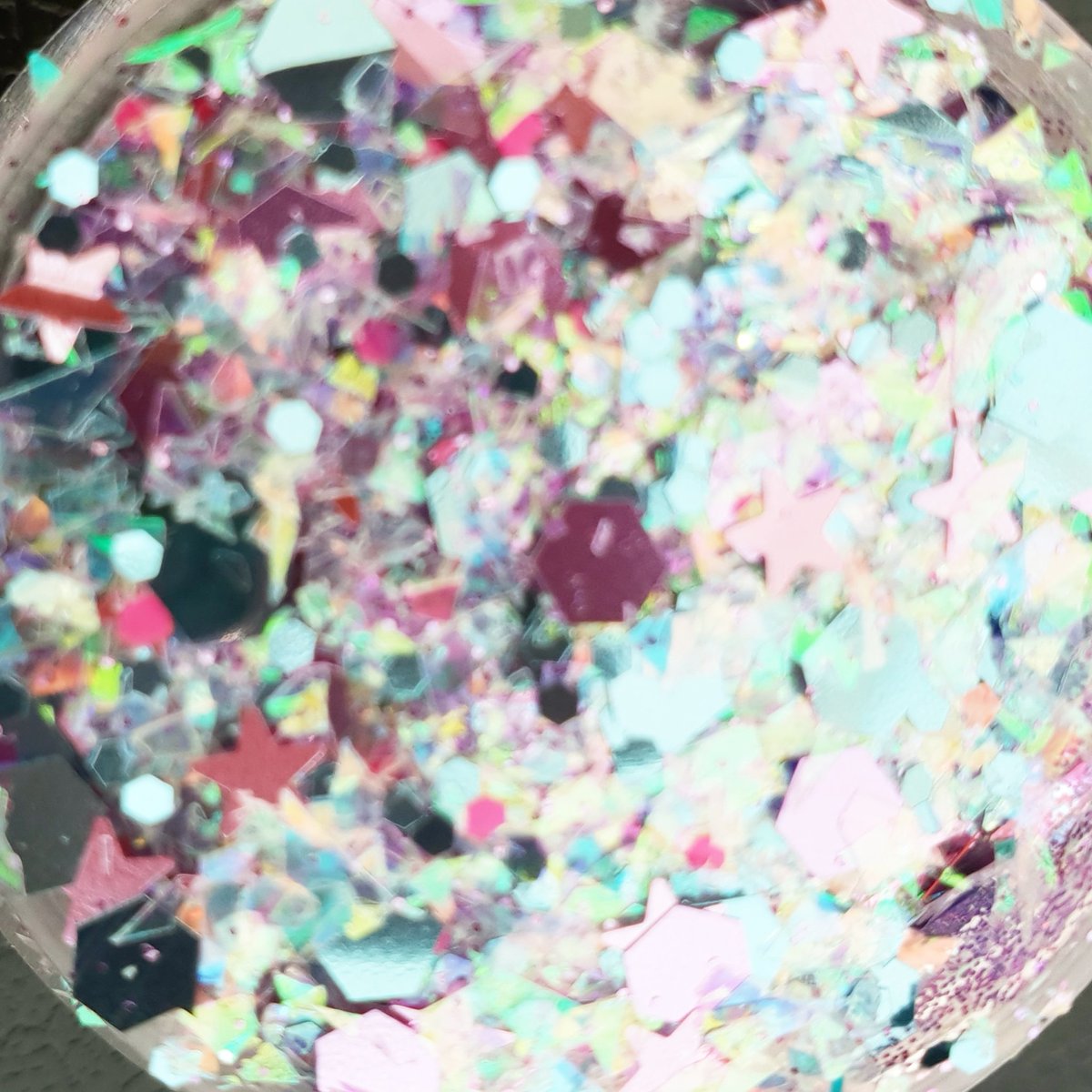 How lit is this unicorn glitter #theglitterbar #glitter #glittermakeup #mua #makeup #wedding