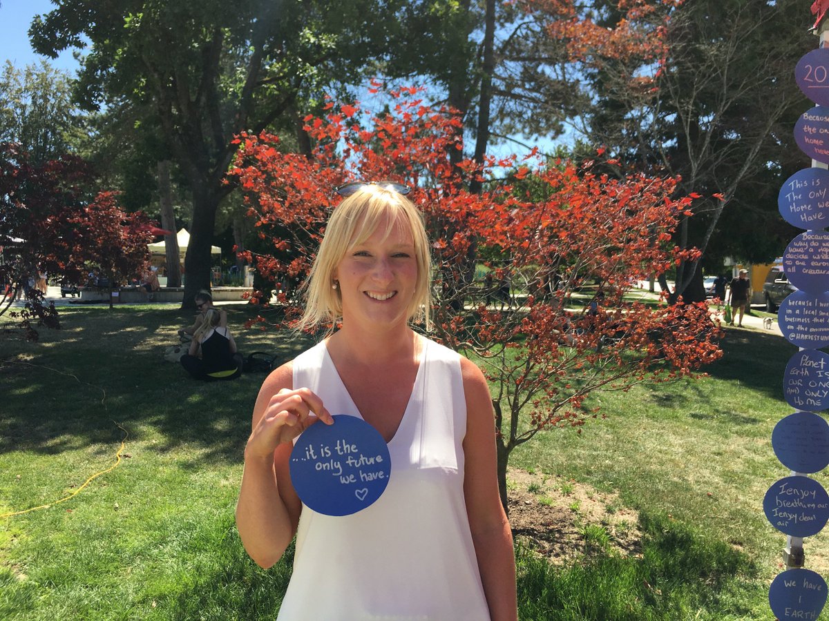 BluedotV's tweet photo. Everyone in Canada deserves to have the #right2healthyenv. @JustinTrudeau @theJagmeetSingh @ElizabethMay @AndrewScheer will you include a federal environmental bill of rights in your election platforms to protect us and future generations? @DavidSuzukiFDN https://t.co/ACY6OGjsho