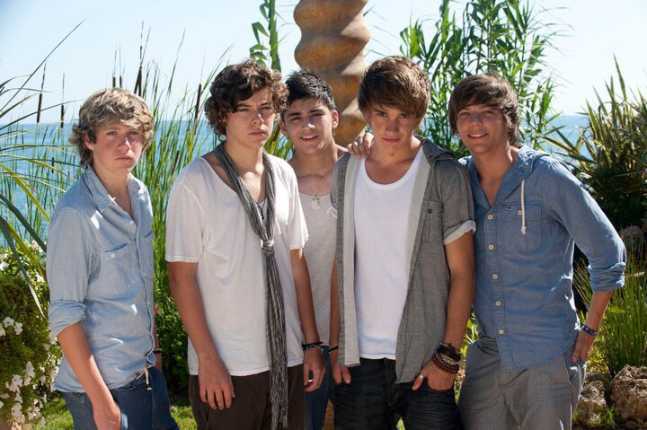 emmanpriest's tweet image. Happy 8 years since One Direction was formed, I still love these bitches #8yearsOneDirection