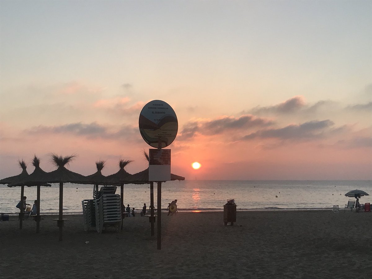 Hoy hemos pasado el día en la playa, ahora toca dejar huella! #gvxmediterranea #GVX