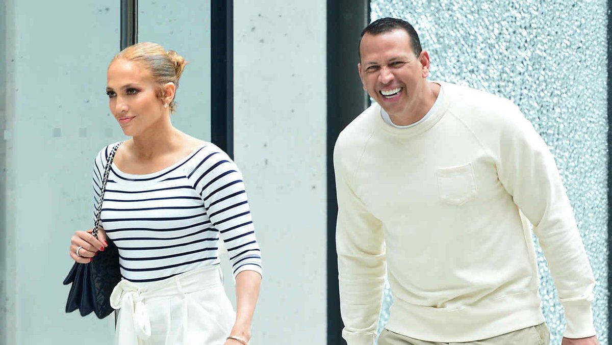 Las hijas de Alex Rodriguez le siguen los pasos a Jennifer Lopez. #Mérida 😱😯💃💃
Entérate aquí: ow.ly/uNc930l5iqD