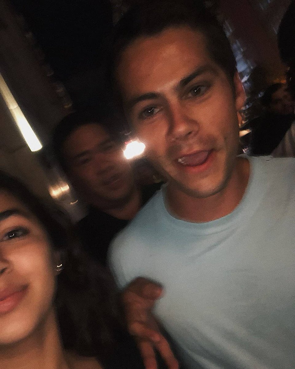 DylanObrienMidi's tweet photo. 🔴NEWS FOTO 📸 21/07/ Mas uma foto de Dylan O'Brien com fã esse fim de semana (via _alyssadeanda no Instagram) na #SDDC2018 em San Diego. https://t.co/PlKVXJ0Rg9