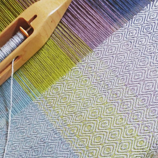 musindigo's tweet photo. This one hopefully going with me to @nightmarketonfox on Friday!  #weaveweaveweave #makersgonnamake #loom #weave #cotton #silk #seacell #yarn #madeinottawa #madeincanada #handmade #indiemade #Ottawa #ontario #canada #handwoven #scarf #weaversofinstagram … https://t.co/yPwBDCDUYz https://t.co/1LTDd088yn