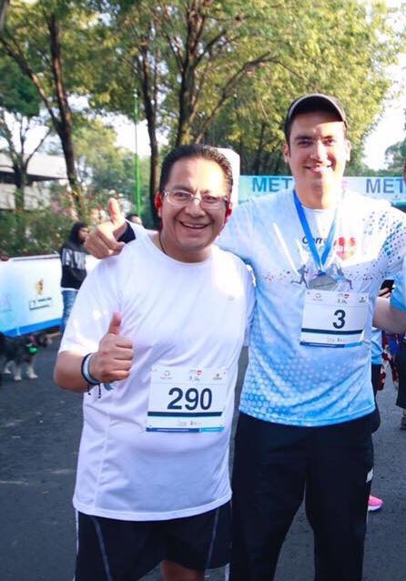 Muchas felicidades compadrito <a href="/ChrisLujano/">Christian Lujano</a>! Mis mejores deseos