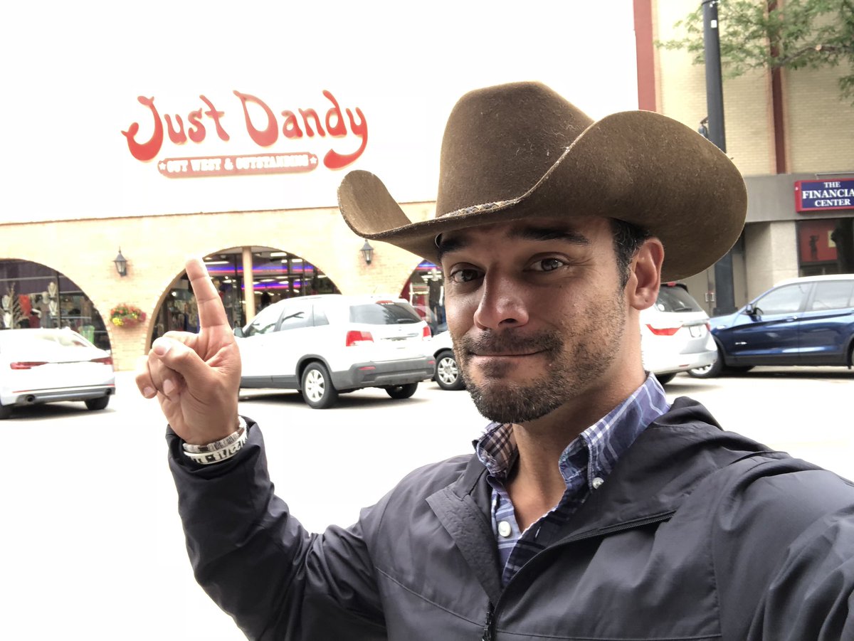 kevinltorres's tweet photo. How’s Wyoming, Kevin? 🤠 #JustDandy See you LIVE on #KWGN Channel 2 at 4pm and #KDVR FOX at 5pm. https://t.co/vkScwT8tGi