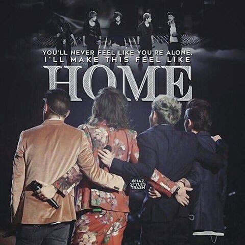 lile7432's tweet photo. #8YearsfOneDirection All the love 😘💕😘💕 https://t.co/g9d6ZanPUc
