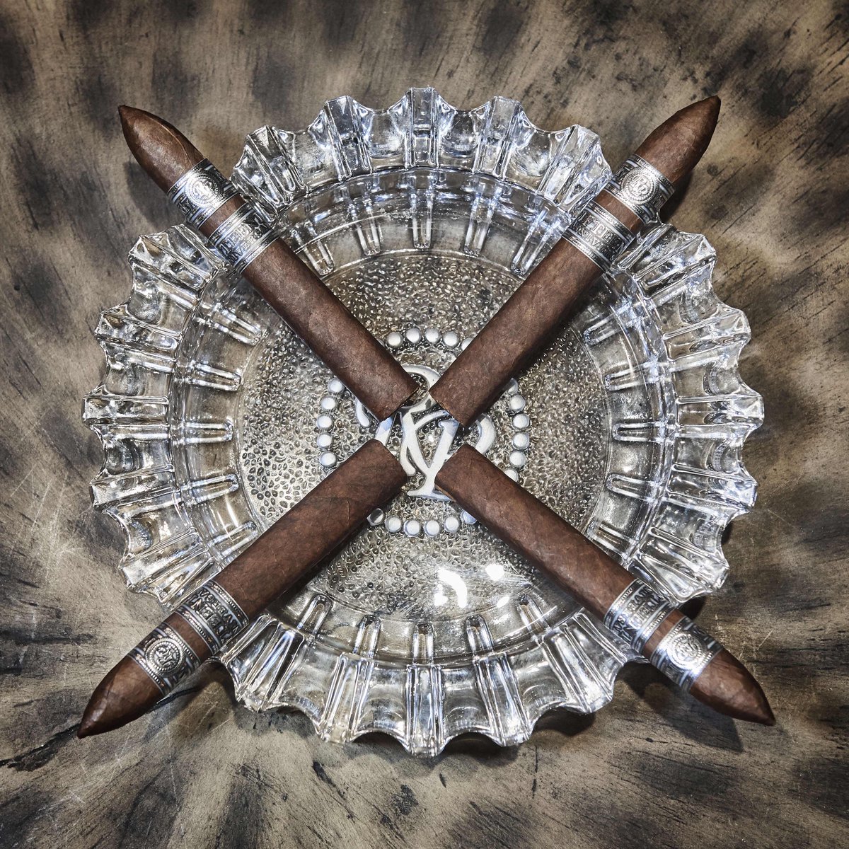 The Rocky Patel Fifteenth Anniversary Torpedo soared to new heights in 2011 by scoring 93 points and earning the #6 Cigar of the Year by Cigar Aficionado. Click here to find out more about the brand that Rocky once described as “the Decade on steroids.” — ow.ly/nlk030l5m0R