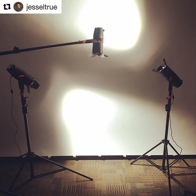 CameTV's tweet photo. @jesseltrue trying out our #Cametv #Boltzen 30w #Led #Fresnel #Lights! #Boltzenlights #ledlights #fresnellights #ledfresnel #boltzensnap1 ใปใปใป
When new gear comes in and the first thing you do is pose it for a photo shoot... ๐๐๐ Fresnel FOR THE WIN! https://t.co/X1dYhPu2y6