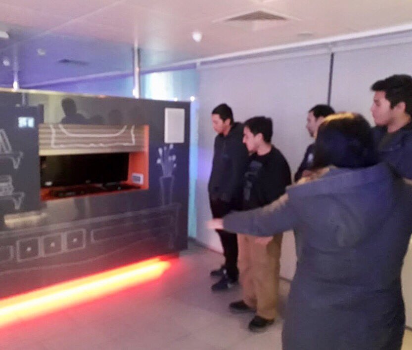 INACAP_VALPO's tweet photo. Estudiantes de Electricidad Industrial recibieron una capacitación de la empresa de productos eléctricos Legrand, para conocer el funcionamiento de los sistemas de una casa inteligente ¡En INACAP Valpo queremos fortalecer tu formación académica y profesional! #inacapvalpo https://t.co/dzu3mjk72D
