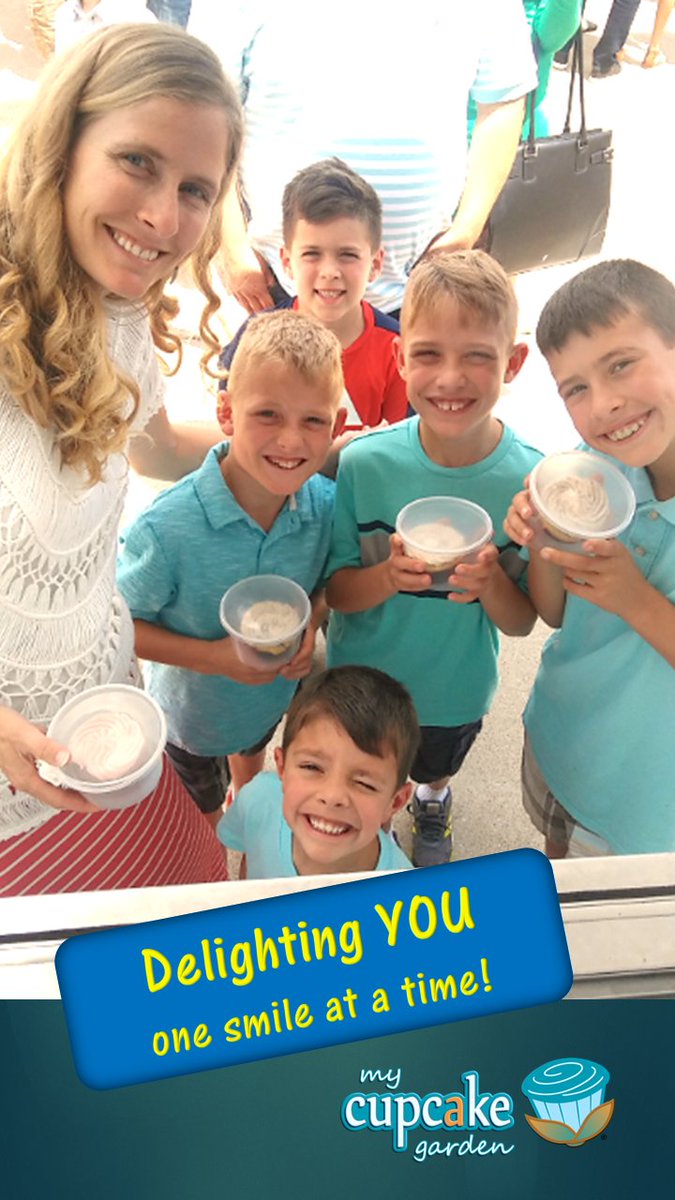 MyCupcakeGarden's tweet image. There's ALWAYS a reason to SMILE 😊!
→ Sending some smiles your way! 

[#Dallas #MyCupcakeGarden #DallasCupcakes #DallasCupcakeTruck #DFW #FoodTruck #Birthday #Delivery #ChurchFellowship #OfficeParty #ClientAppreciation #Smile]