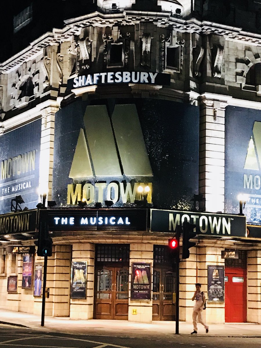 Really enjoyed my first conduct on Motown The Musical, as one of the Associate M.D’s. Great band, cast and crew! Loads of fun! 😀🎹🎼