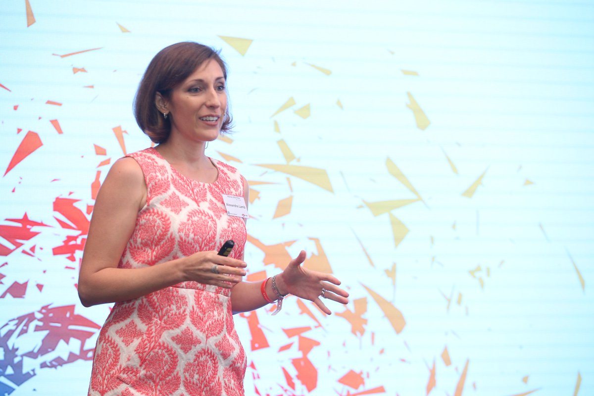 AlexandraAndoni's tweet photo. We recently had the pleasure of pitching at #womenwhopitch as part of #riseconf Hong Kong. A great event hosted by @qvpartners &amp; @HSBC - we met several awesome #femalefounders &amp; learnt about businesses we never imagined existed! Thanks to @SendGrid for the swag. A great event! https://t.co/GVEg8vPp1K