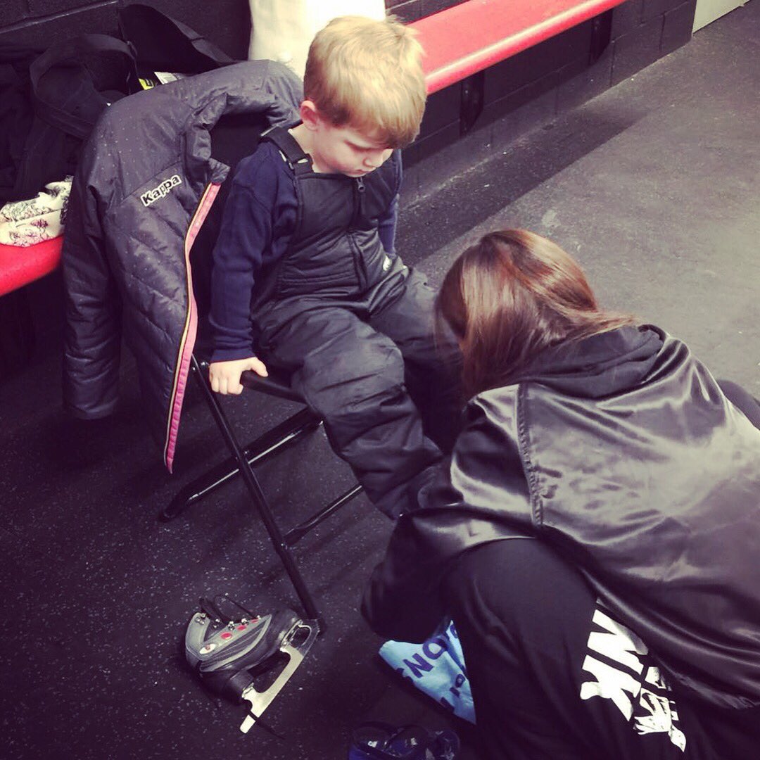 fumiesuguri's tweet photo. First lesson with Apollo.
His dream is become Hockey player and play at Golden Vegas Knights.
Will upload the video soon😘
#lasvegas
#ラスベガス
#goldenvegasknights
#citynationalarena
#skatinglesson
#day1 https://t.co/VC2892yddW